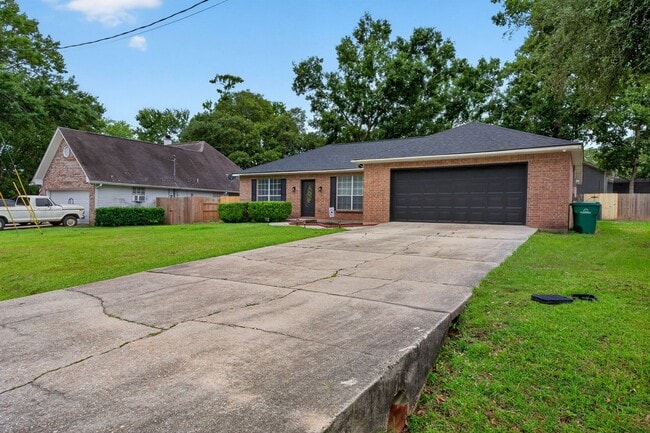 Photo - Beautiful Diamondhead Home