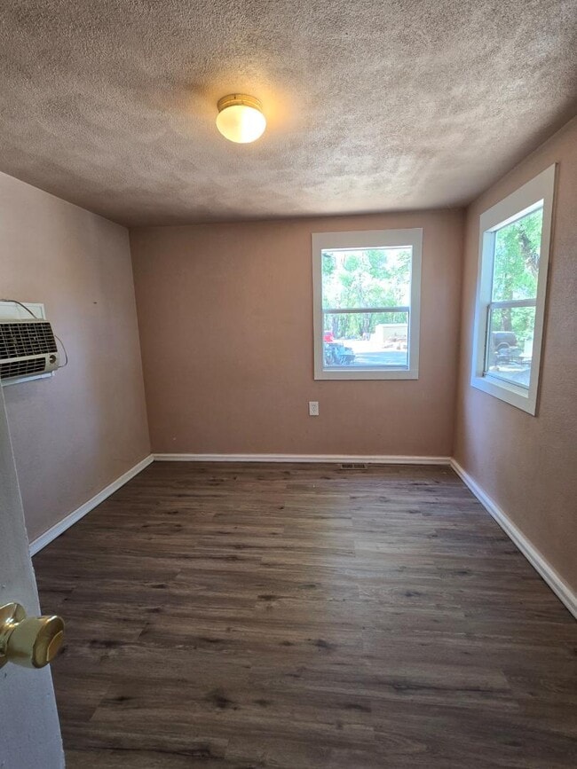 Photo - 13131 Creek Side Rd