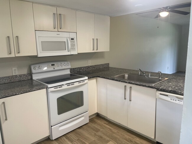 Photo - 6308 Newtown Cir
