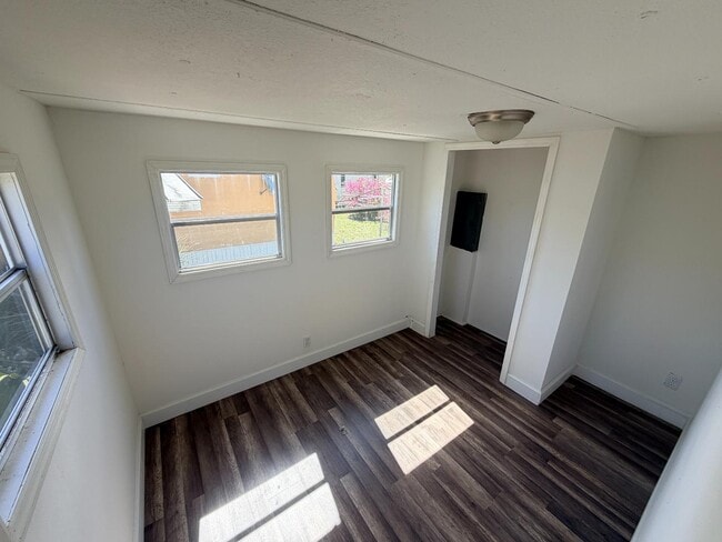 Photo - 2545 Park Dr