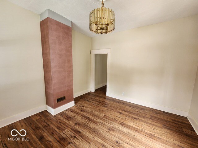 Photo - 471 S Pine St