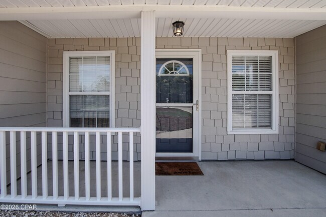 Photo - 115 Circle Dr