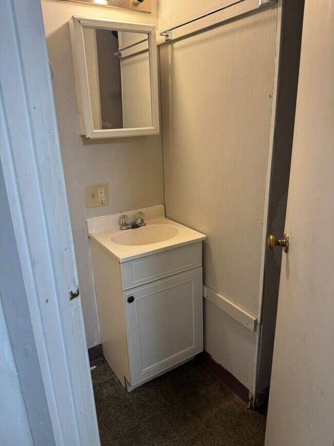 Photo - 1608 S 10th St Unit Apartment C