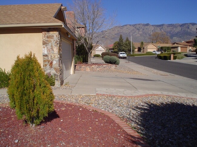 Photo - 5501 Vista Sandia NE