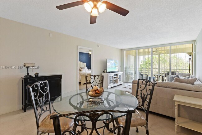 Photo - 9480 Poinciana Pl Unit 407