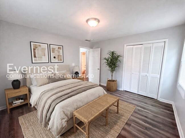Photo - 5 Bed & 4 Bath House in Lithonia / Pet-Friendly /
