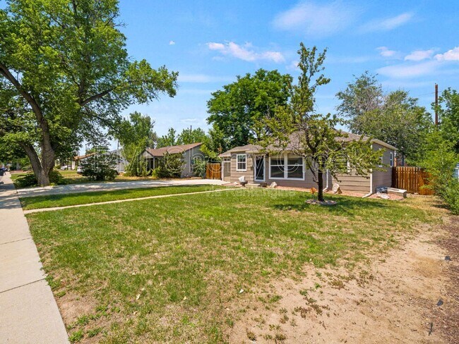 4841 E Missouri Ave