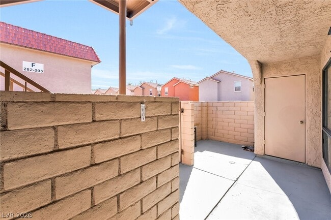 Photo - 4300 N Lamont St Unit 200