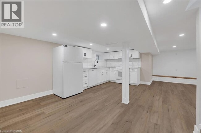Photo - 126 Auburn Ave