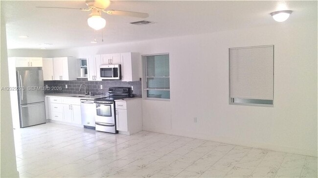 Photo - 710 52nd St