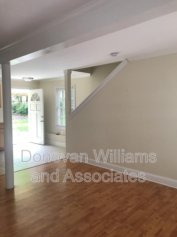 Photo - 1529 Thomas Ave