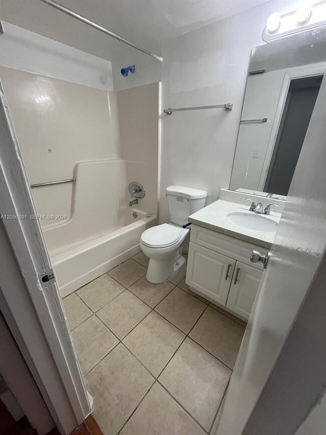 Photo - 21906 Lake Forest Cir Unit 103