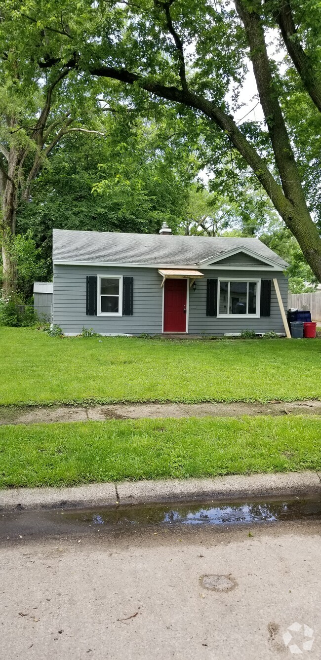 Building Photo - 2802 S Crawford St Rental
