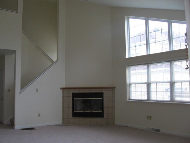 10 Sanctuary Dr