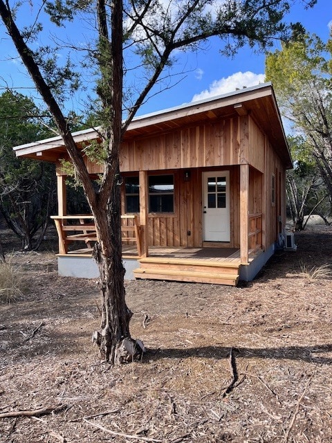 Brand new cabin made of cedar siding locally milled - 1565 Pump Station Rd