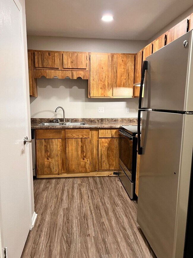 Photo - Charming 2-Bedroom 2-bathroom Apartment in the Heart of Chesterton! Unit B3
