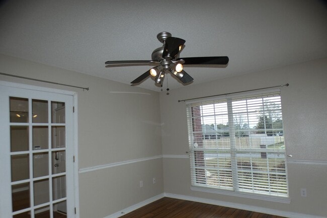 Photo - Spacious 4-Bedroom All Brick Home