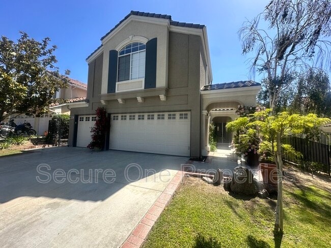 Photo - 1740 Amarelle St