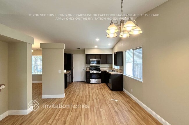 Photo - 2522 Drummond Dr