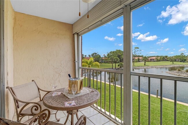 190 Turtle Lake Ct Unit 6