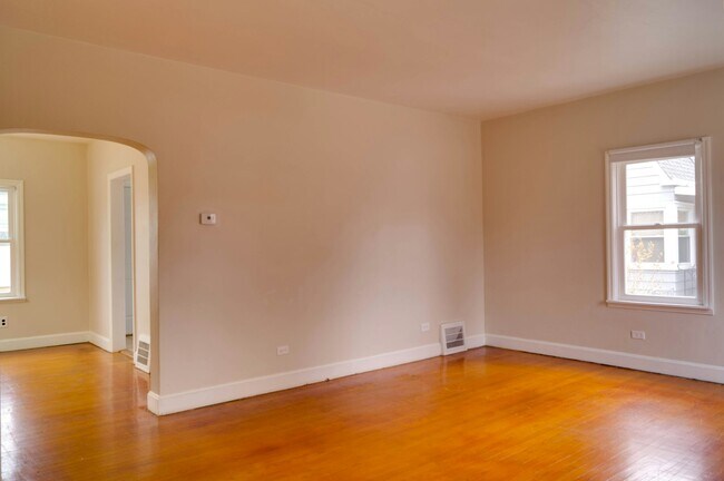 Photo - 6633 Van Buren Ave