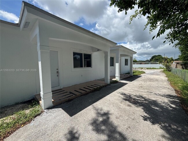 Building Photo - 26514 SW 138th Ave Unit 26514
