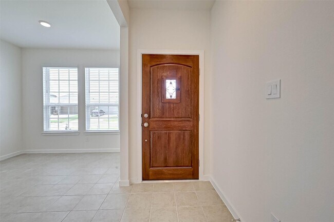 8022 Pinebrook Arbor Ct