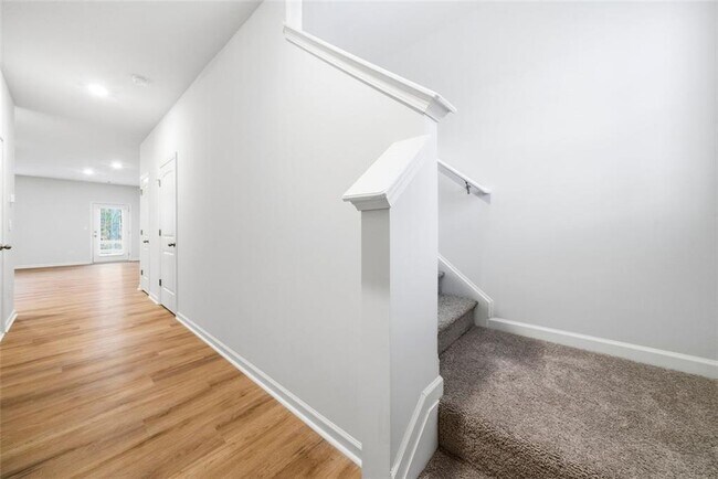 Photo - 5961 Skylar Dr