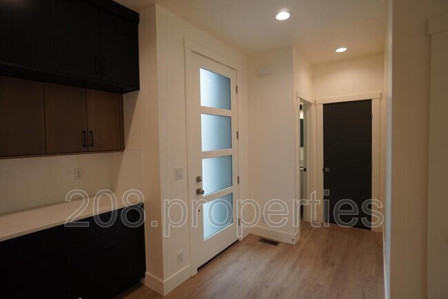 Photo - 4314 W Clark St Casa