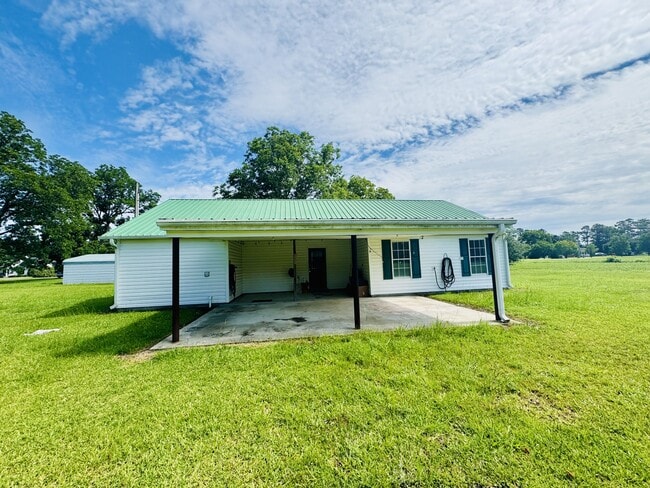 Photo - 4052 Goff Rd