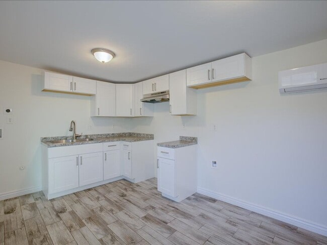 Photo - 1 bedroom, 1 bath