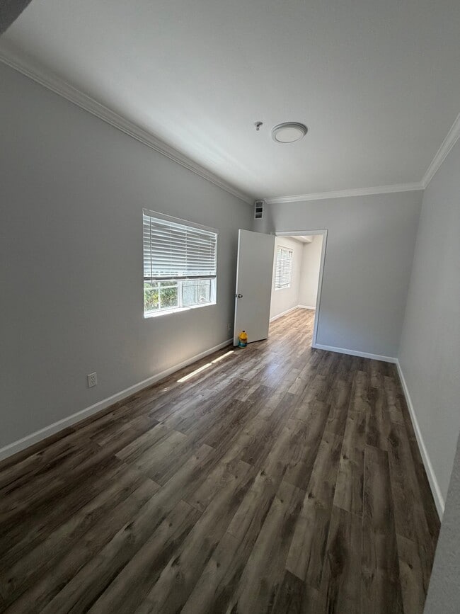 Photo - 1072 Laguna Ave