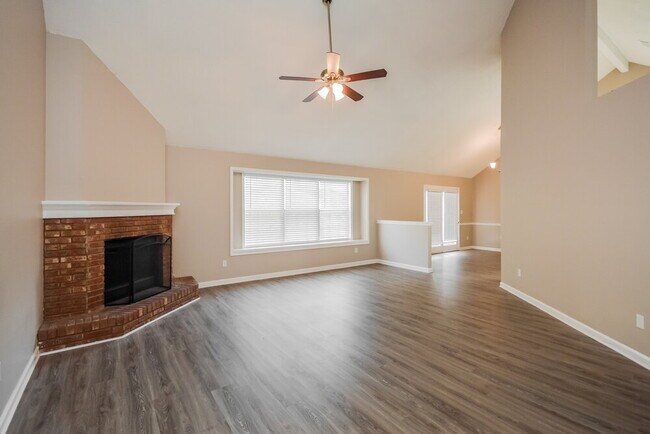 Photo - 189 Eagle Way