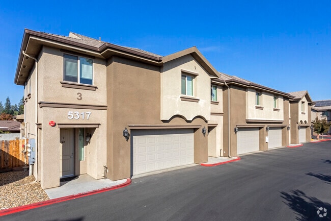 Maroa Court Apartments