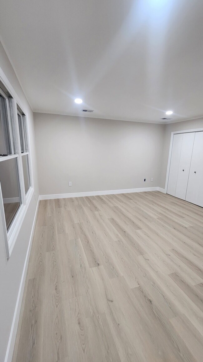 Photo - 731 Lake Ave Unit 2