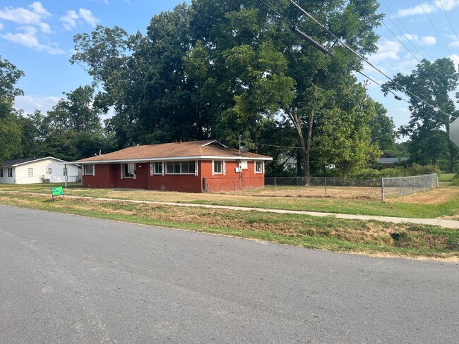 Photo - 120 E Palm St