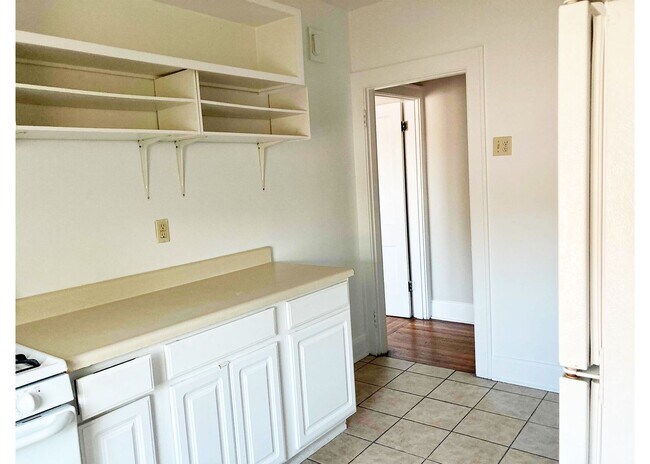 Photo - 319 Terrace Ave Unit 319-04