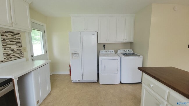 Photo - 1411 Halsey Ave NE