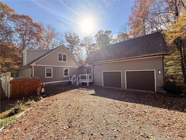 Building Photo - 1610 N Stonegate Dr