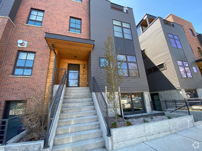 Building Photo - 8 E Beall St Rental