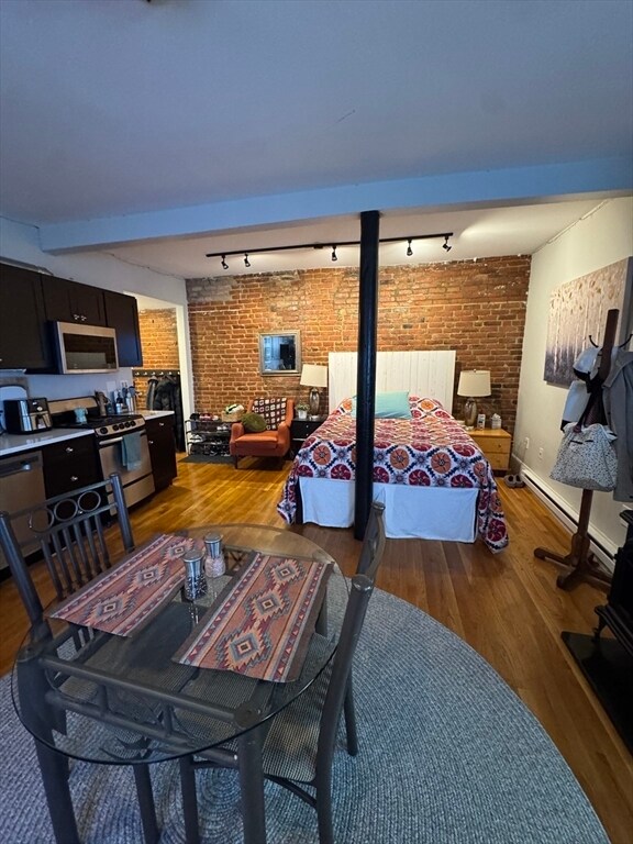 Photo - 18 Hyde Park Ave Unit 3
