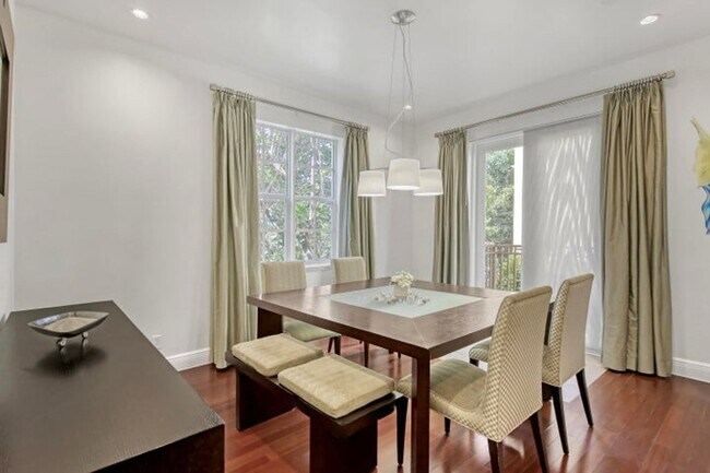 Photo - 72 SE 6th Ave