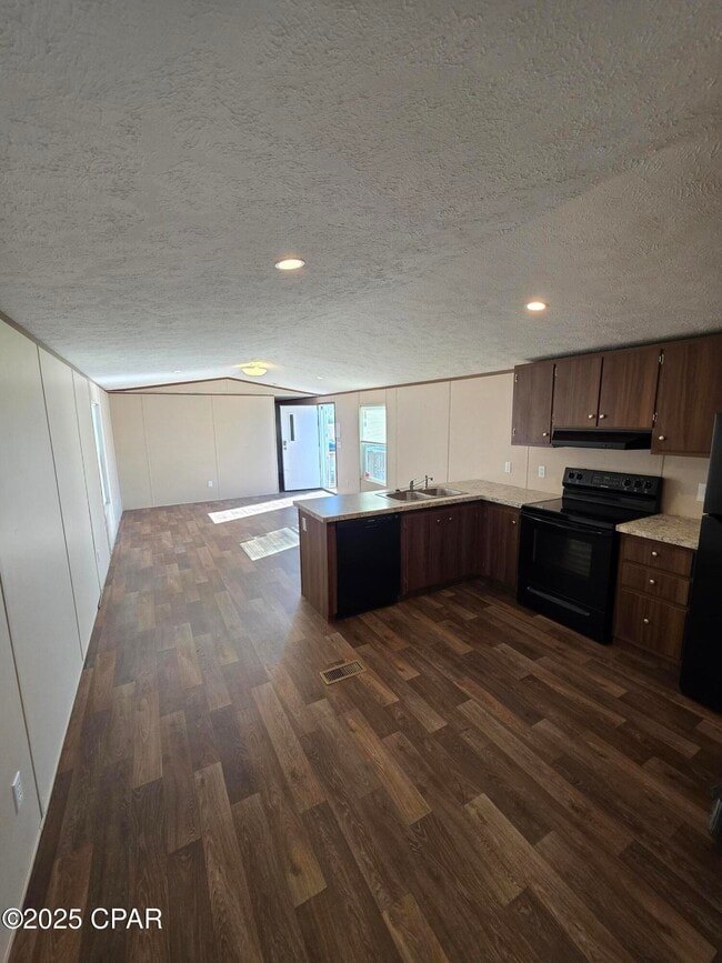 Photo - 5921 Nadine Rd