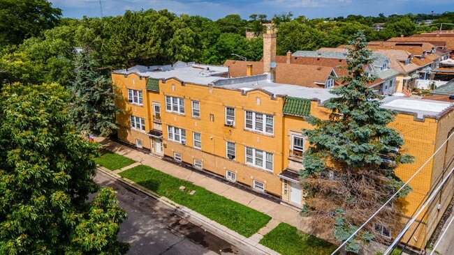 Building Photo - 2551 N Lockwood Ave