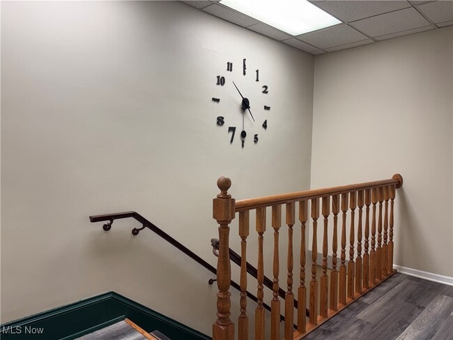 Photo - 158 N Broadway St Unit Upper