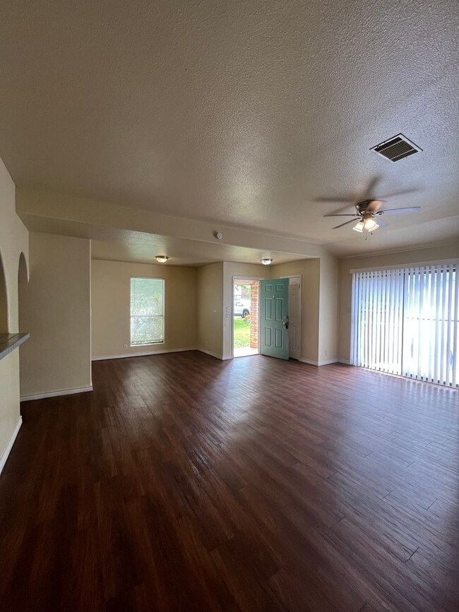 Photo - 2628 Gwendolyn Ln Unit 2628 A Gwendolyn Ln