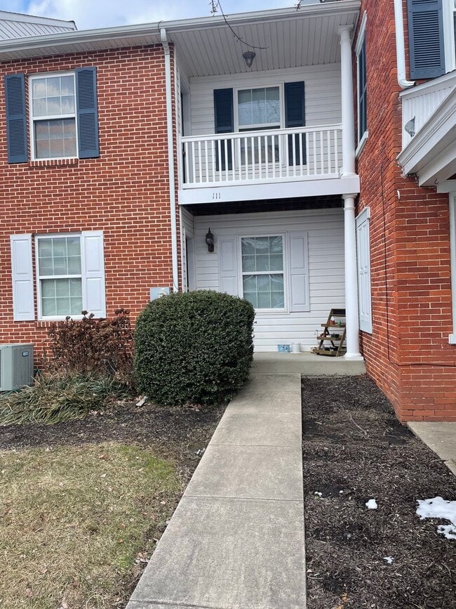 Building Photo - 2 Bed 2 Bath Townhouse In Mountville