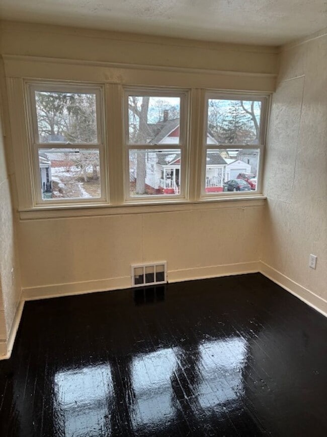 Photo - 1468 Hoyt St Unit 2