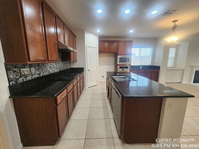Photo - Eastvale 3 Bedroom Home