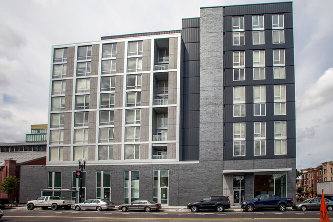 Photo - Hodge on 7th